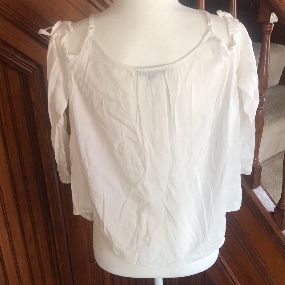 Off shoulder summer top Sz M